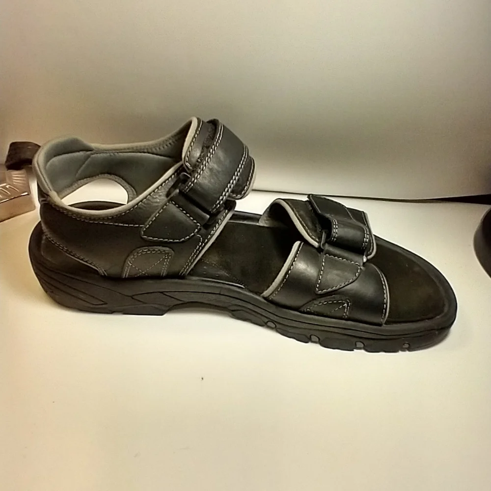 Rockport XCS Black Adjustable Sandals Men's sz 13M.
